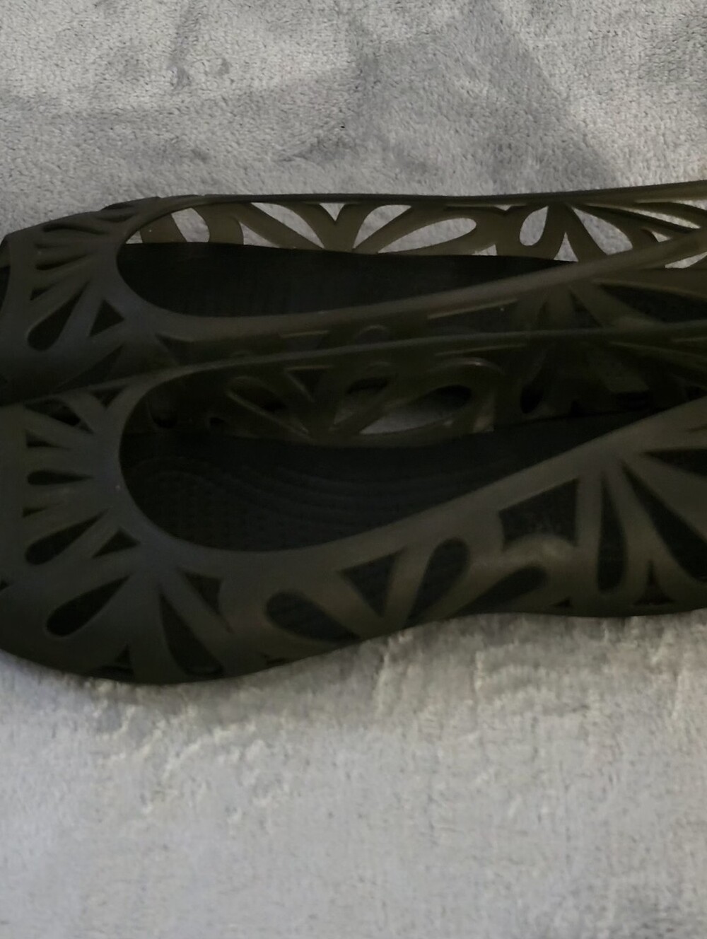 Crocs Adrina III Peep-Toe Jelly Flats Size:10 Color: Black - Picture 3 of 12